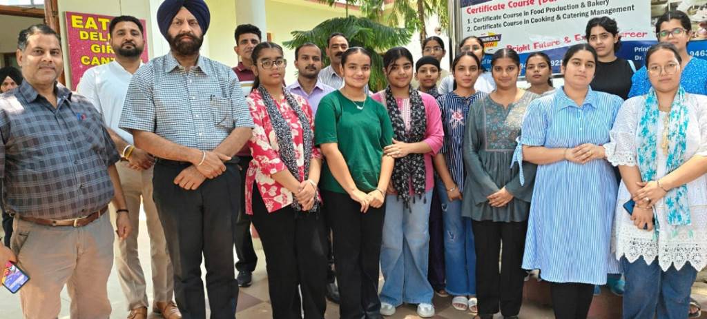 खालसा कॉलेज माहिलपुर में कुकिंग कैंप का औपचारिक उद्घाटन